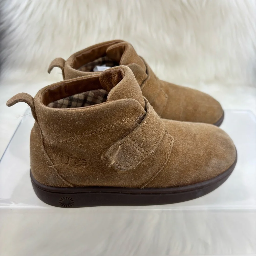 UGG Kids Brown Suede Boots size 10